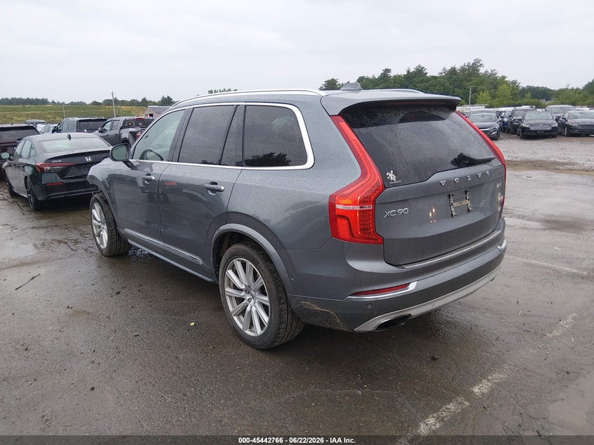 2018 VOLVO XC90 auction photo 3