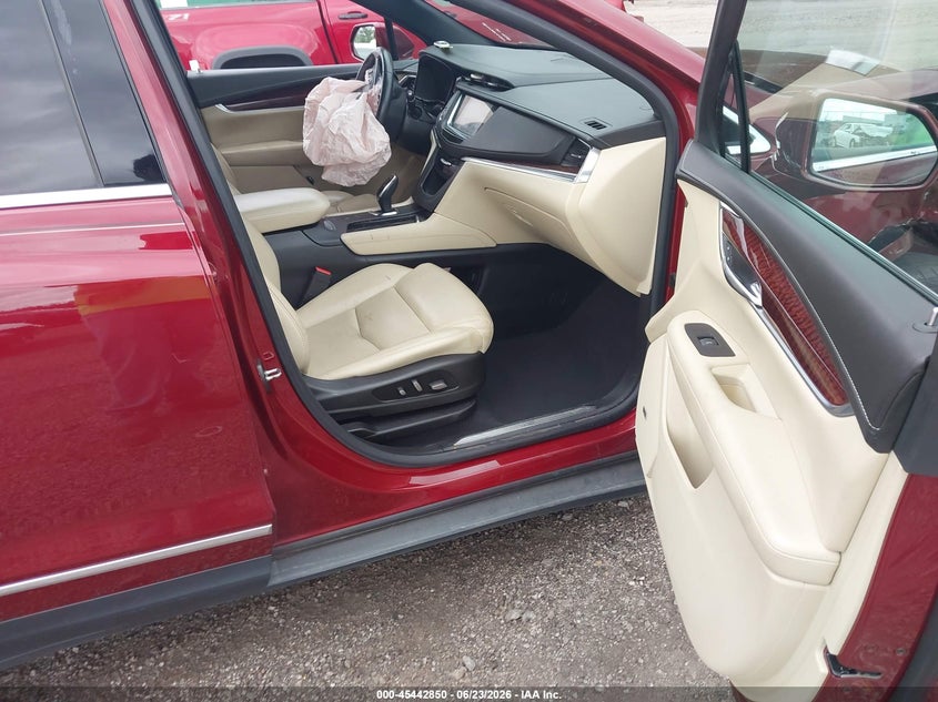 CADILLAC XT5 - zdjęcie 5
