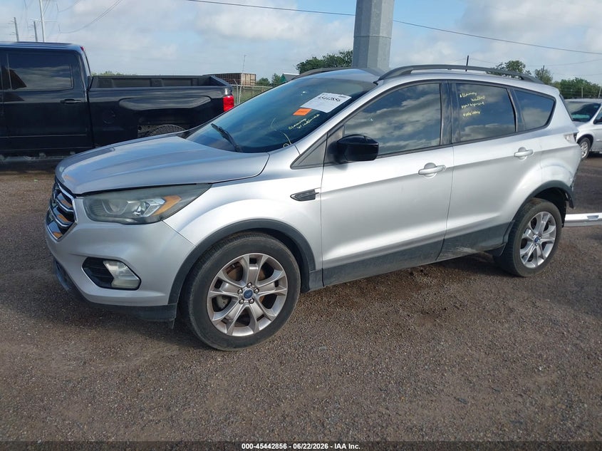 2017 FORD ESCAPE auction photo 2