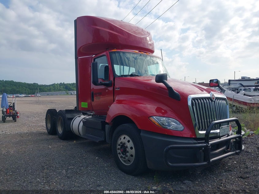 2020 INTERNATIONAL LT auction photo 1
