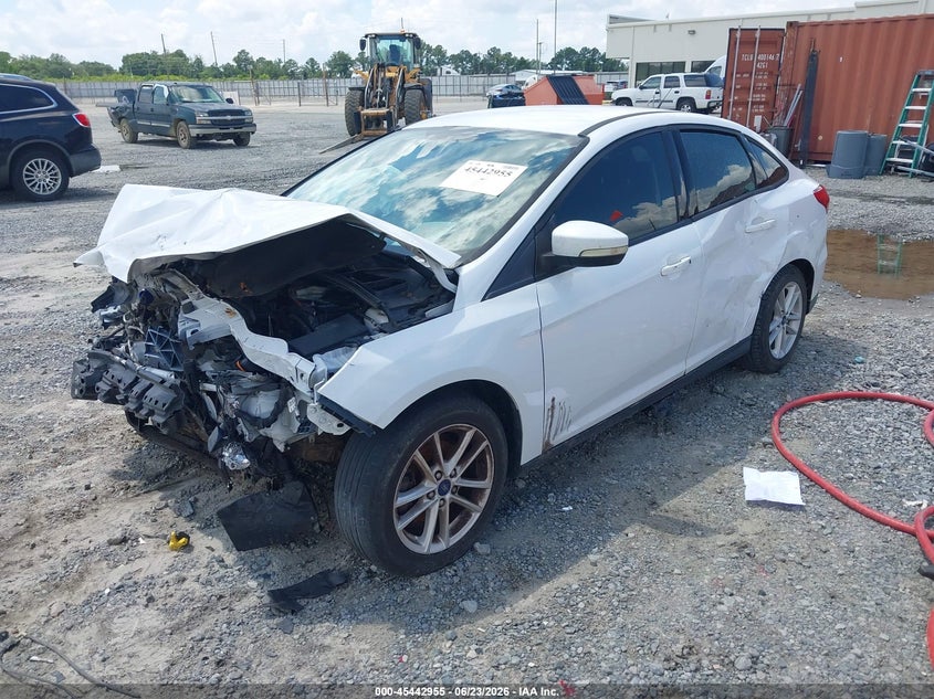 Vin: 1fadp3f2xhl287001, lot: 45941064, ford focus se 20172