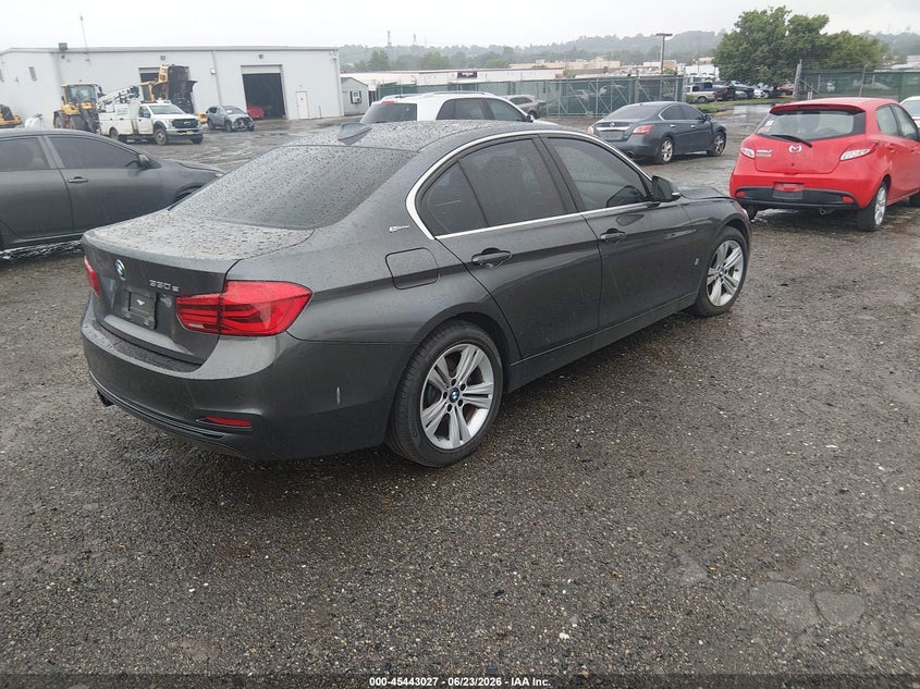 Vin: wba8e1c36ha159348, lot: 45941136, bmw 330e iperformance 20174