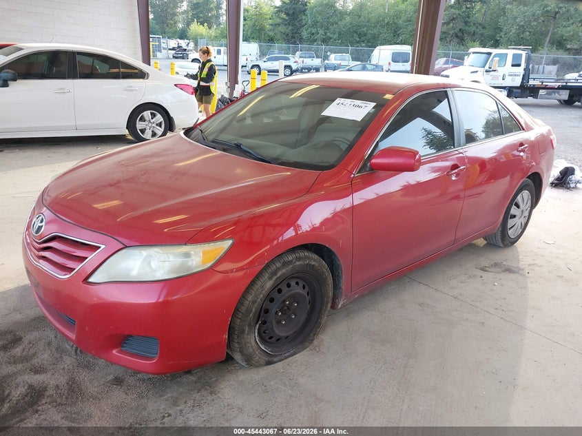 4T1BF3EK3AU055728 2010 TOYOTA CAMRY LE photo 1