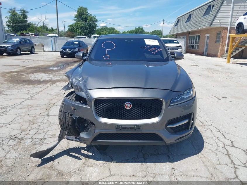 2017 Jaguar F-Pace 35T R-Sport VIN: SADCL2BV8HA081381 Lot: 45443071