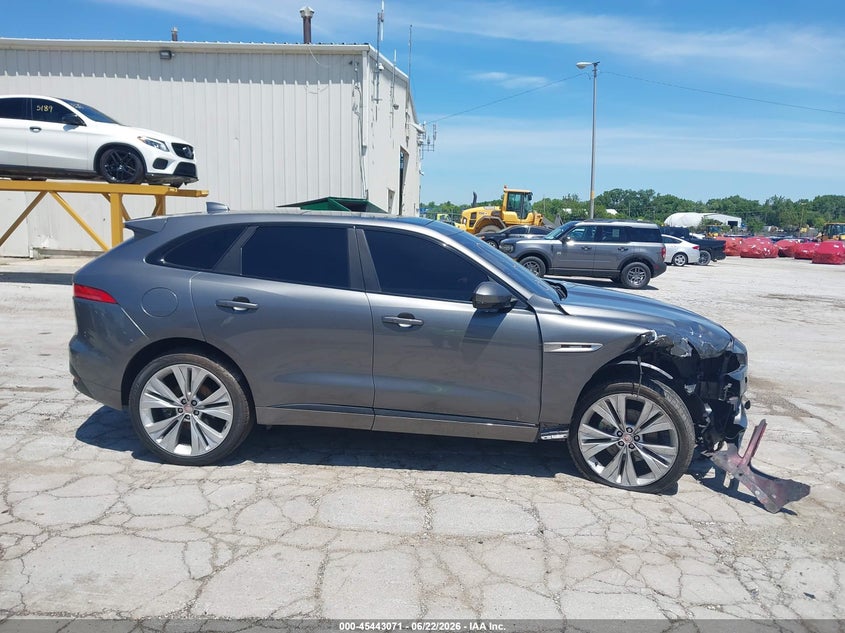 2017 Jaguar F-Pace 35T R-Sport VIN: SADCL2BV8HA081381 Lot: 45443071
