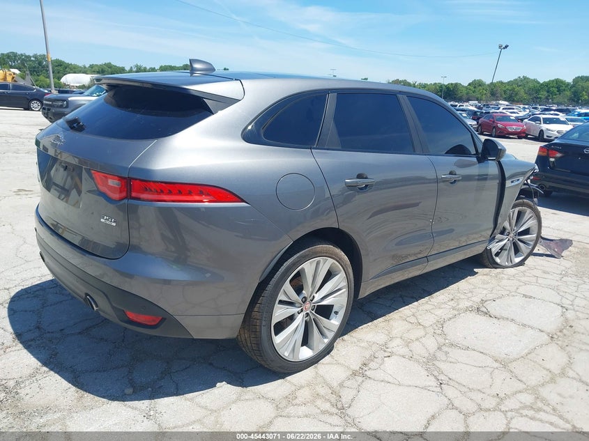 JAGUAR F-PACE 2017 VIN SADCL2BV8HA081381