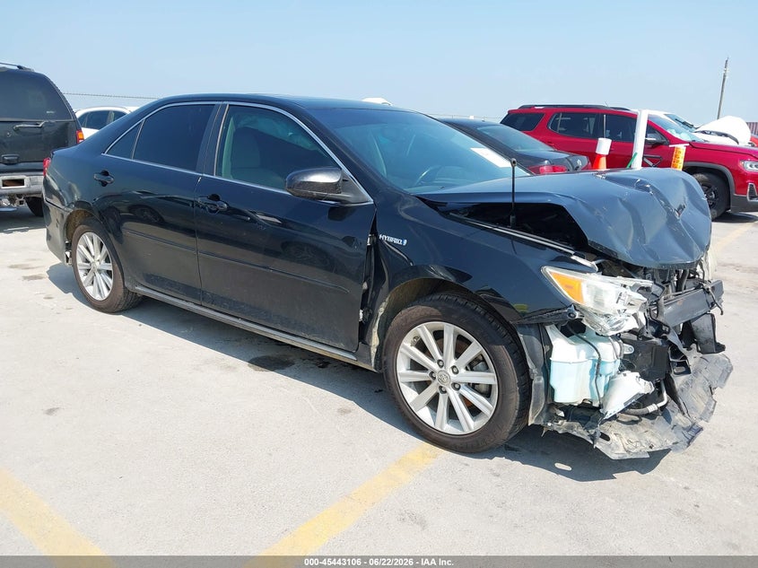 2013 TOYOTA CAMRY HYBRID auction photo 1