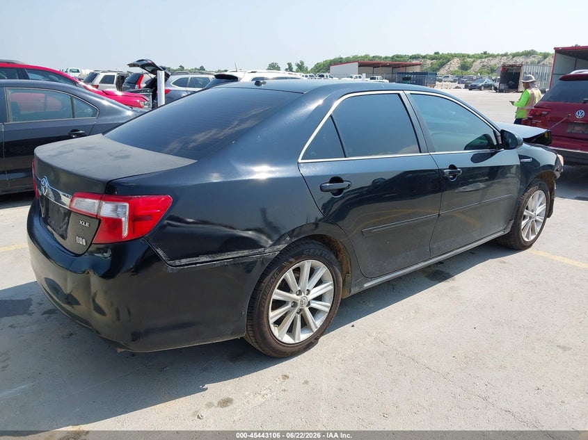2013 TOYOTA CAMRY HYBRID auction photo 4