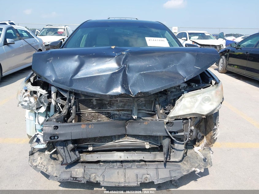 2013 TOYOTA CAMRY HYBRID auction photo 6