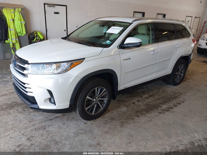 2019 TOYOTA HIGHLANDER HYBRID auction photo 2
