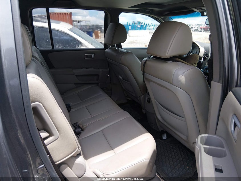 2012 HONDA PILOT auction photo 8