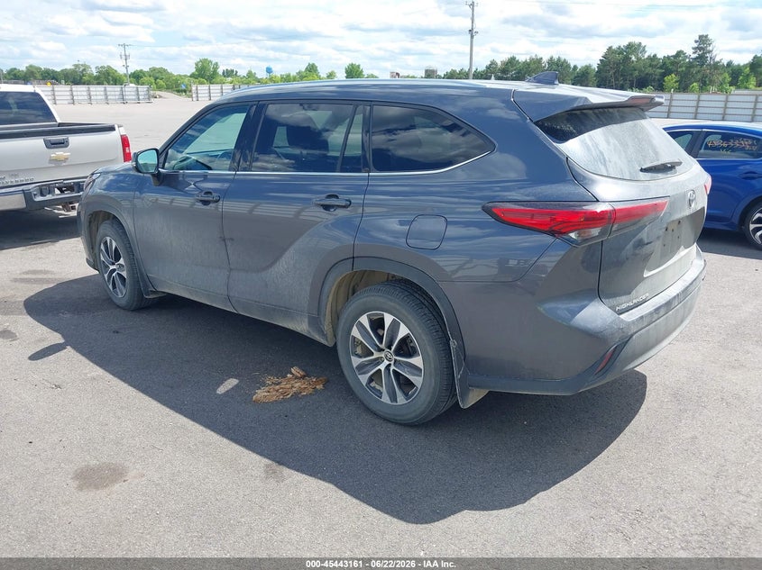 2020 TOYOTA HIGHLANDER auction photo 3