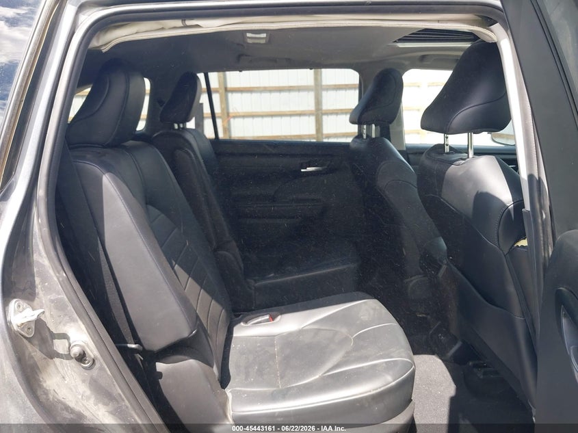 2020 TOYOTA HIGHLANDER auction photo 8