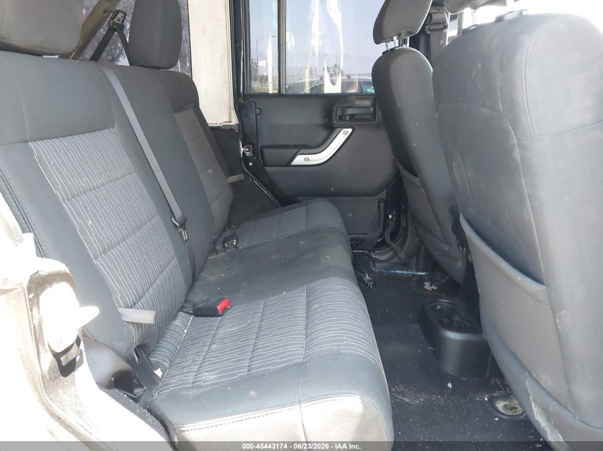 2012 JEEP WRANGLER UNLIMITED auction photo 8
