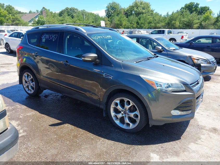 2016 FORD ESCAPE auction photo 1