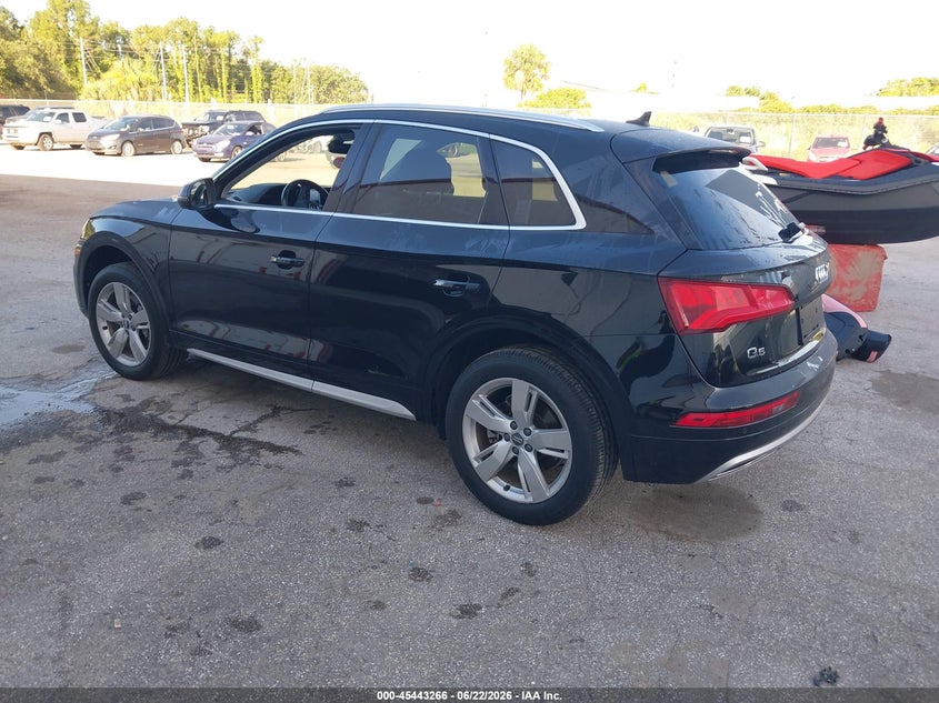 Vin: wa1bnafy8j2008165, lot: 45941375, audi q5 2.0t premium/2.0t tech premium 20183