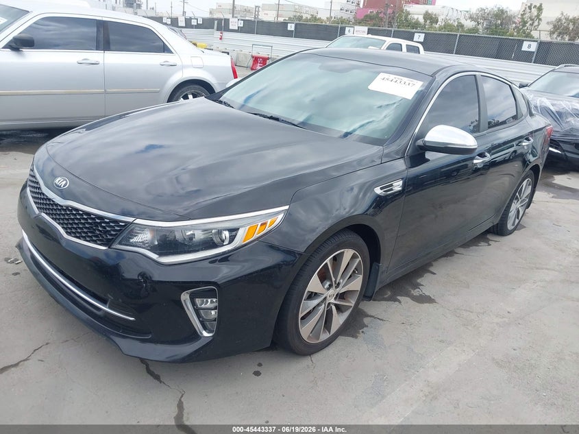 2018 Kia Optima S 5XXGT4L36JG253326 photo 1