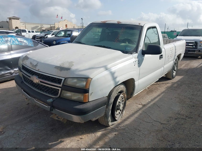 2007 Chevrolet Silverado 1500 Classic Work Truck 3GCEC14Z27G188800 photo 1