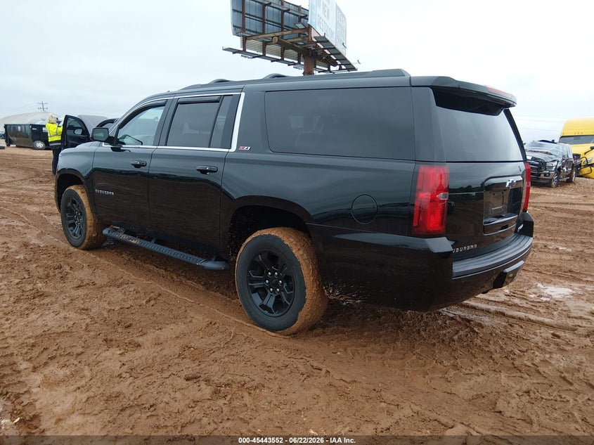 2017 CHEVROLET SUBURBAN auction photo 3