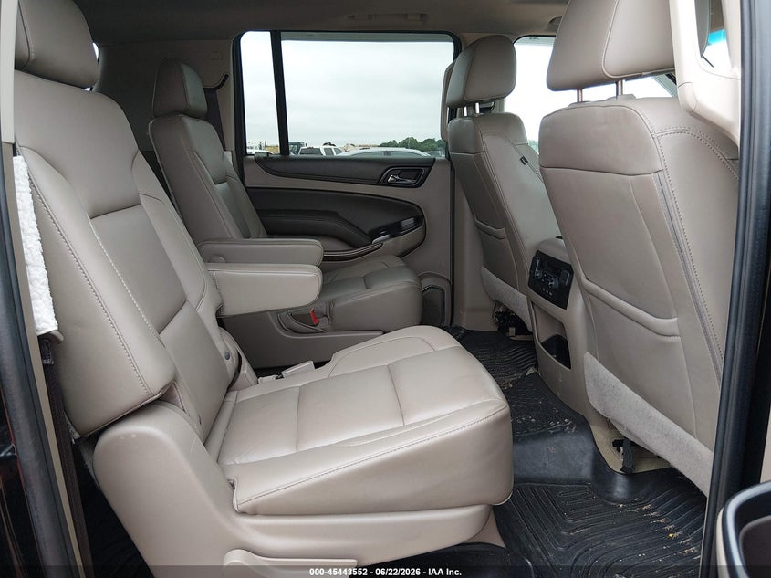 2017 CHEVROLET SUBURBAN auction photo 7