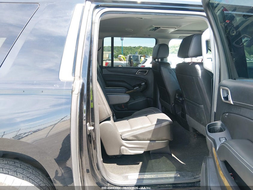 2017 GMC Yukon Xl Denali VIN: 1GKS2HKJ3HR289037 Lot: 45443564