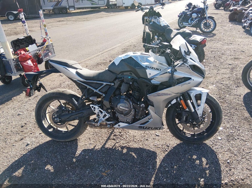2024 Suzuki Gsx800 F VIN: JS1EM13B4R7101618 Lot: 45443578
