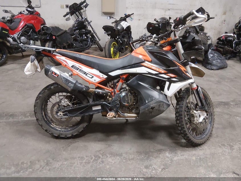 2021 Ktm 890 Adventure R VIN: VBKTR6401MM819645 Lot: 45443604