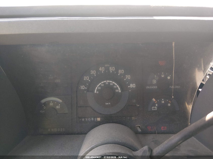 1988 Chevrolet Gmt-400 C1500 VIN: 1GCDC14KXJZ221063 Lot: 45443621