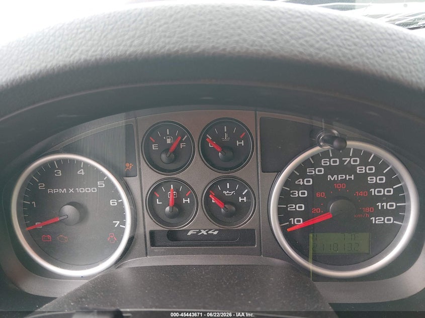 2004 FORD F-150 auction photo 7