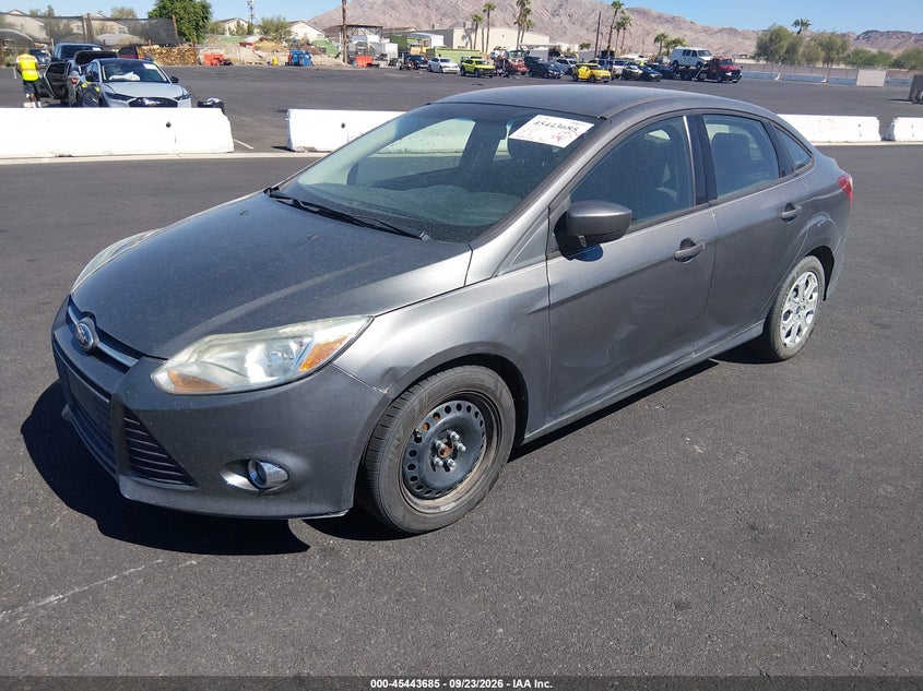 Vin: 1fahp3f2xcl427008, lot: 45941794, ford focus se 20122