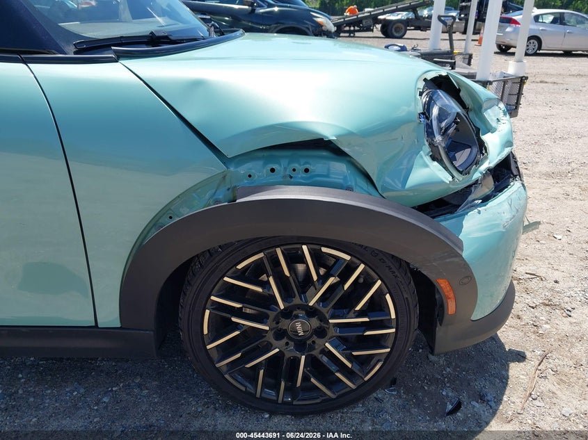 2025 Mini Hardtop Cooper S VIN: WMW23GD0XS2W35332 Lot: 45443691