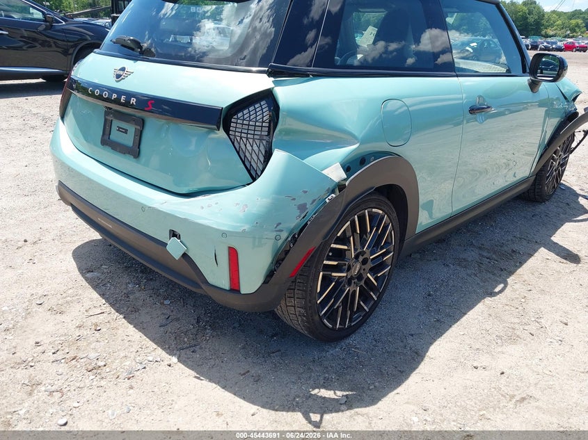 2025 Mini Hardtop Cooper S VIN: WMW23GD0XS2W35332 Lot: 45443691
