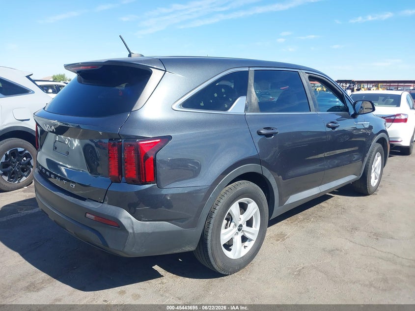 KIA SORENTO 2022 VIN 5XYRG4LC8NG134062
