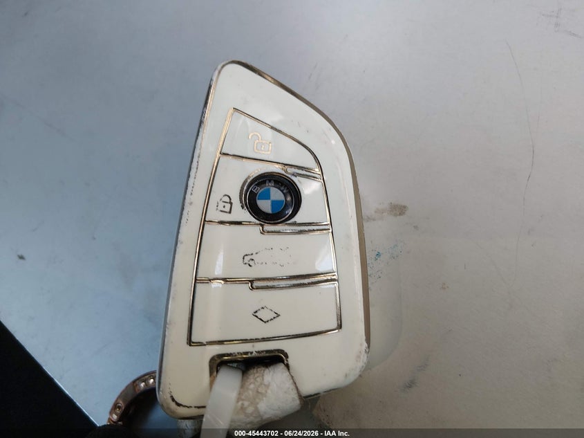 2021 BMW 330I VIN: 3MW5R1J07M8C13861 Lot: 45443702