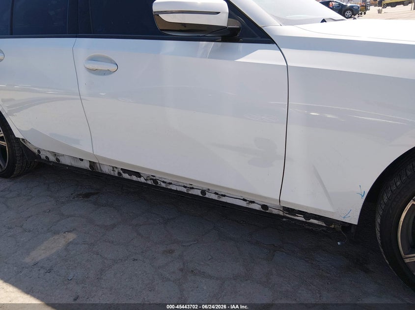 2021 BMW 330I VIN: 3MW5R1J07M8C13861 Lot: 45443702