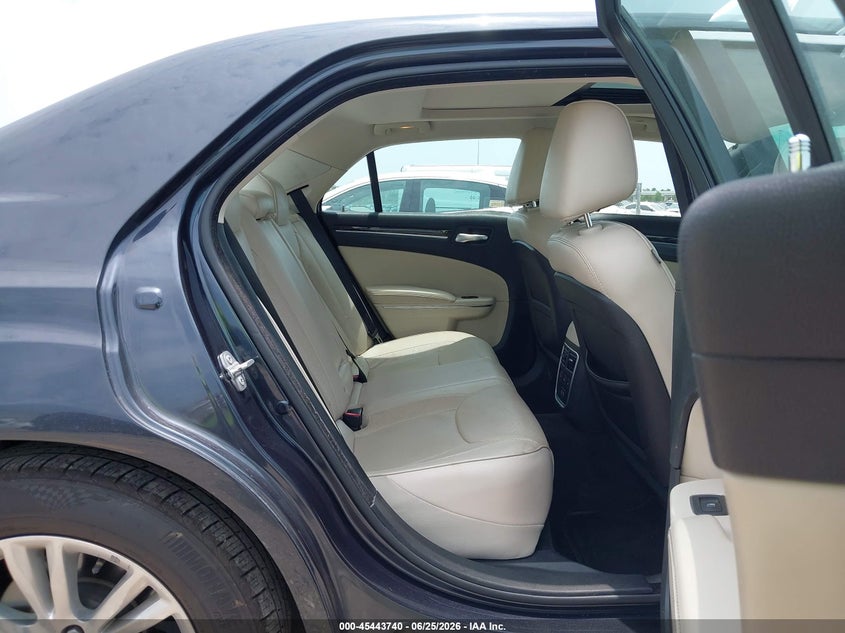 2016 Chrysler 300C VIN: 2C3CCAEG8GH170438 Lot: 45443740