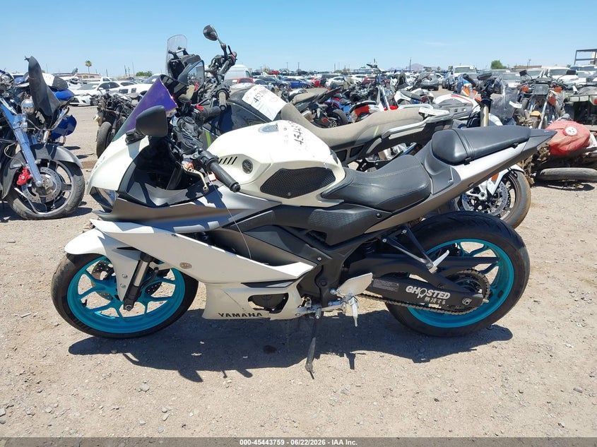 2024 Yamaha Yzfr3 A VIN: MH3RH18Y0RK014967 Lot: 45443759