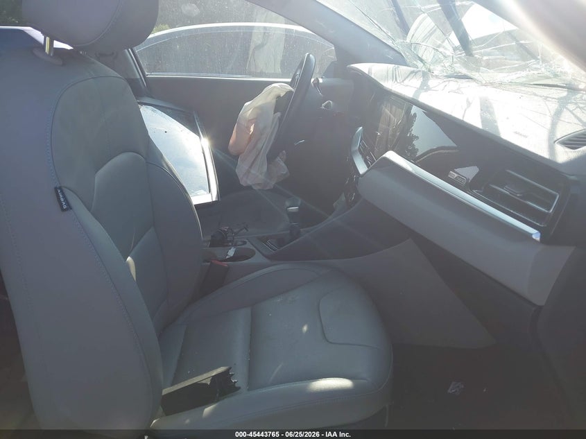 2022 KIA NIRO auction photo 5