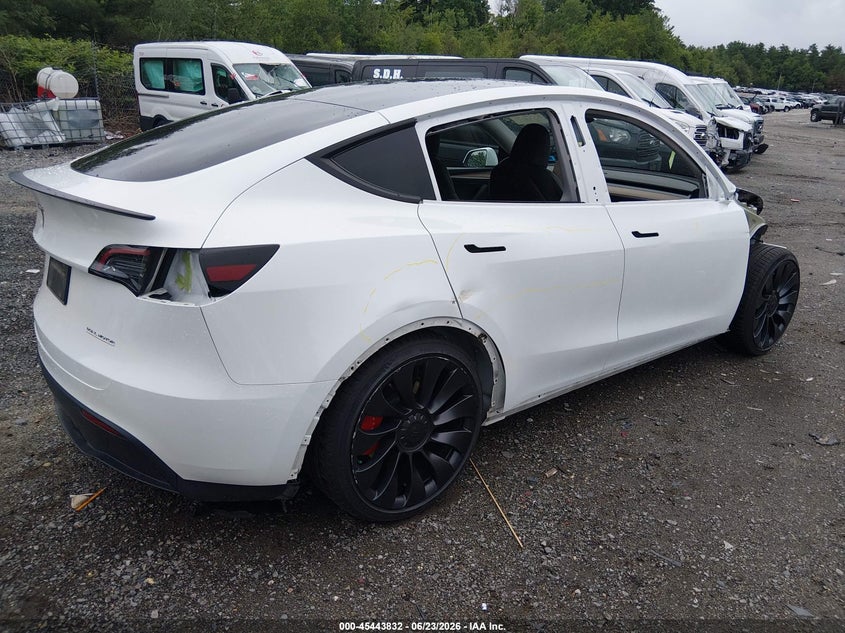 Vin: 7saygdef7rf046977, lot: 45941941, tesla model y performance dual motor all-wheel drive 20244