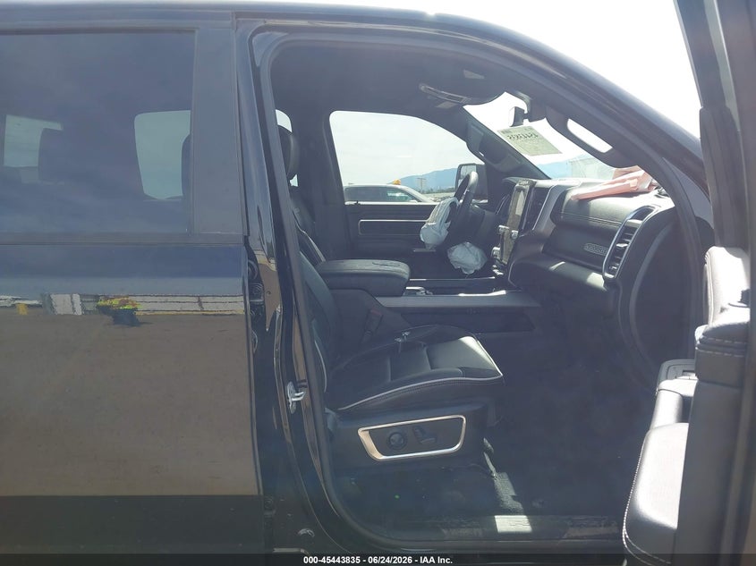 2025 RAM 1500 auction photo 5