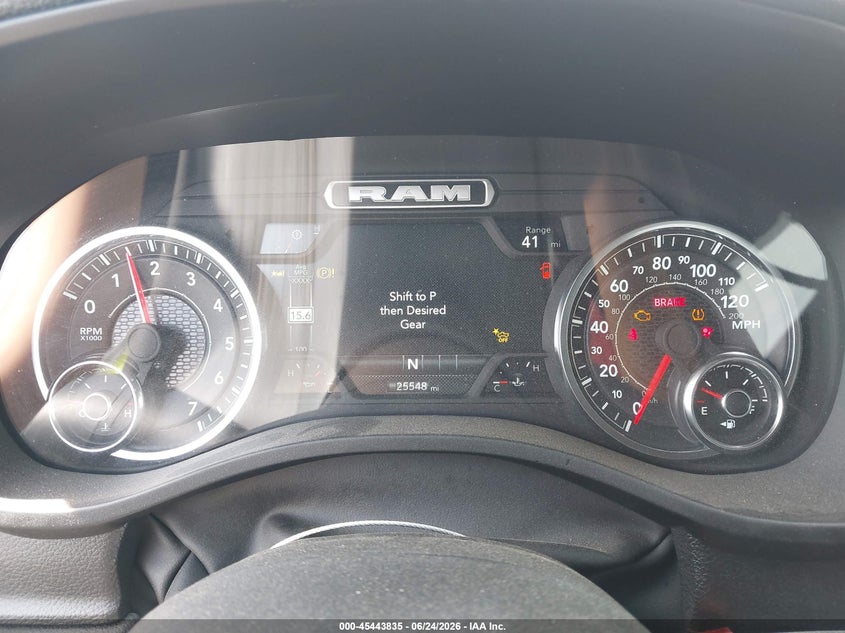 2025 RAM 1500 auction photo 7