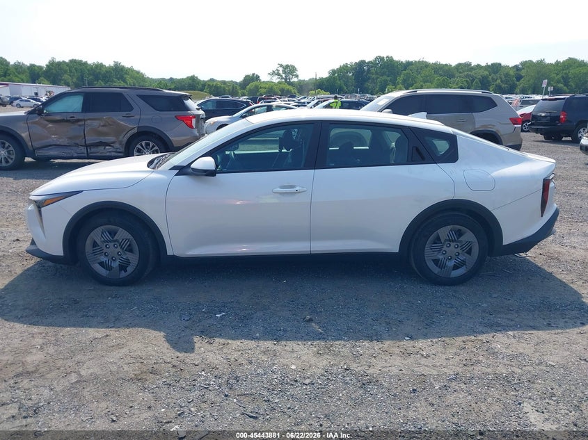 VIN 3KPFT4DE7SE201368 2025 KIA K4 LX