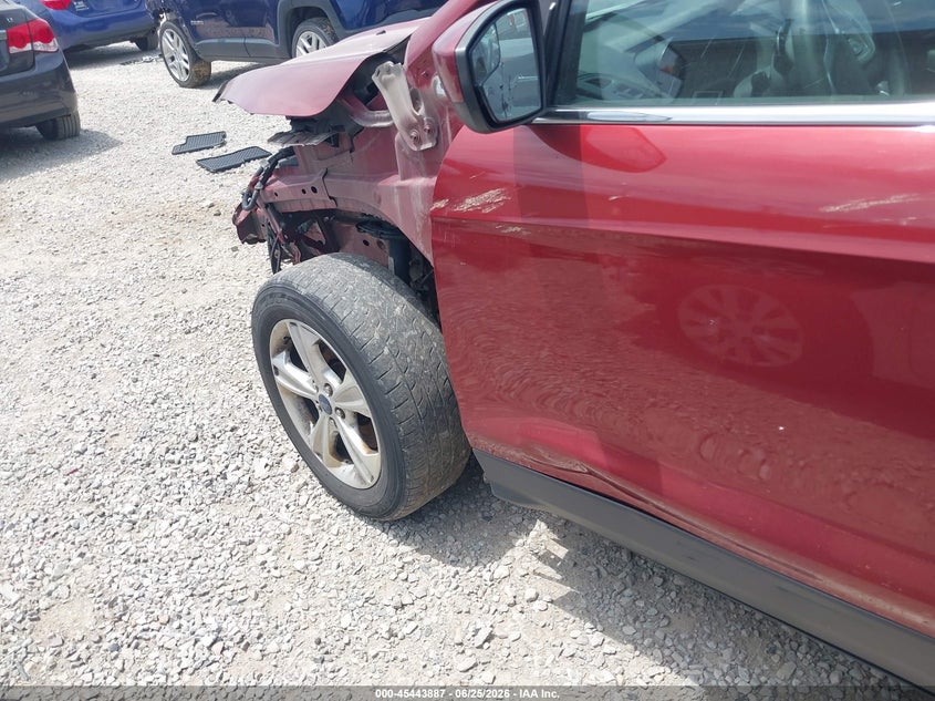 2015 FORD ESCAPE auction photo 6
