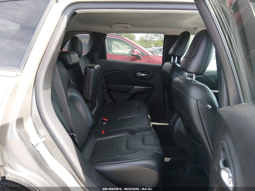 2020 JEEP CHEROKEE auction photo 8