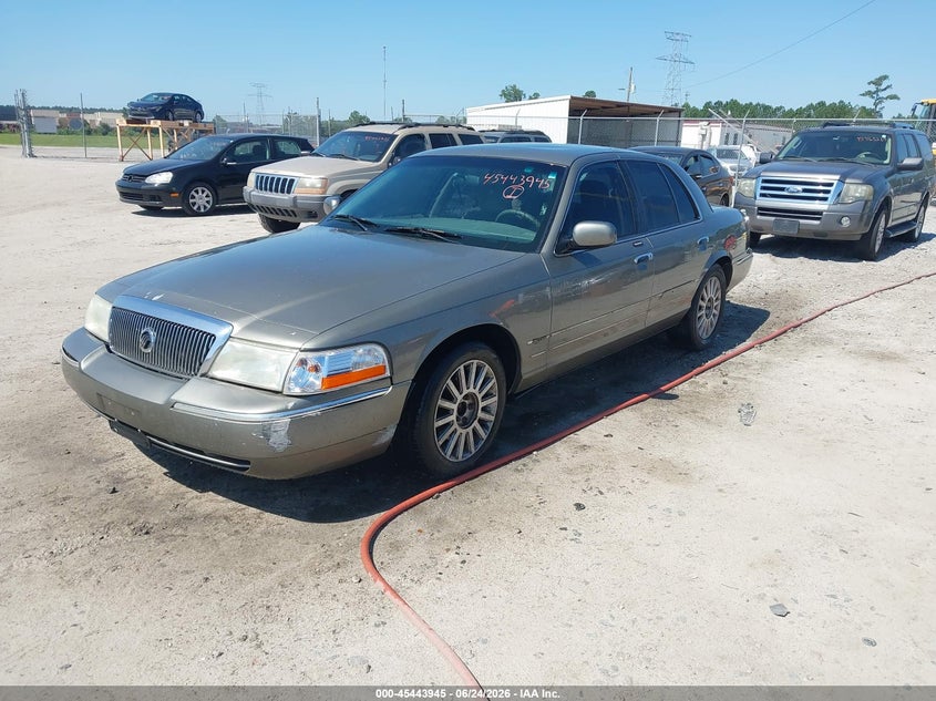 2MEFM74W23X624103 2003 Mercury Grand Marquis Gs photo 1