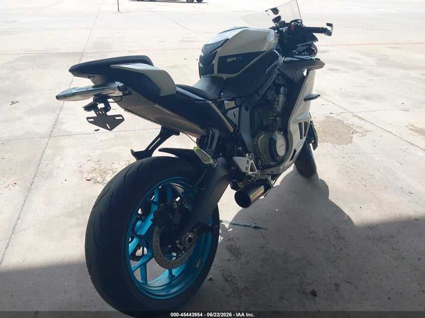 2025 CF MOTO 675SS auction photo 4