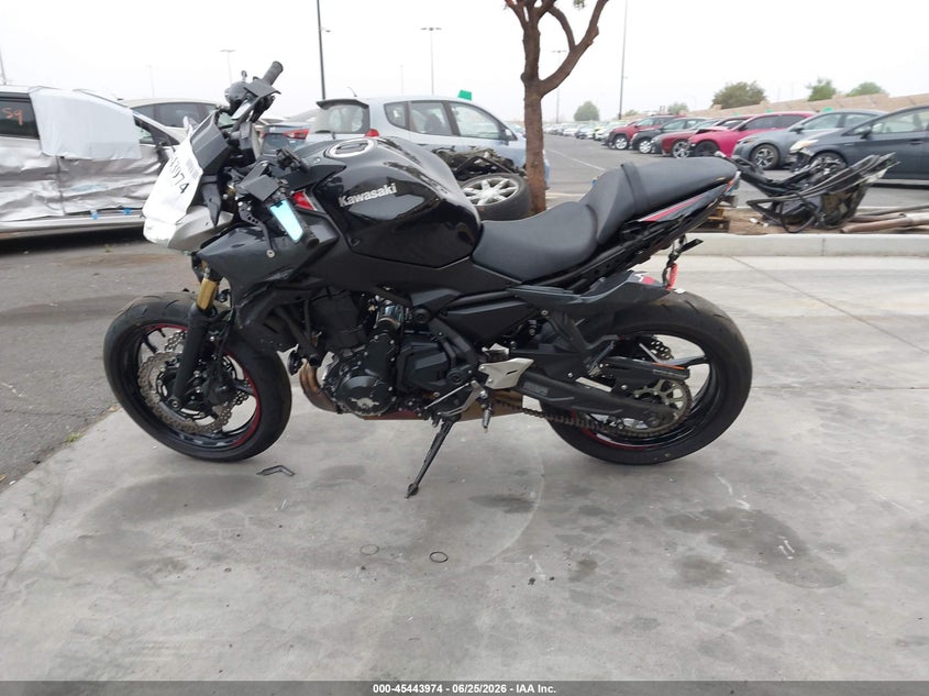 2025 Kawasaki Er650 P VIN: ML5EREP12SDAF8817 Lot: 45443974