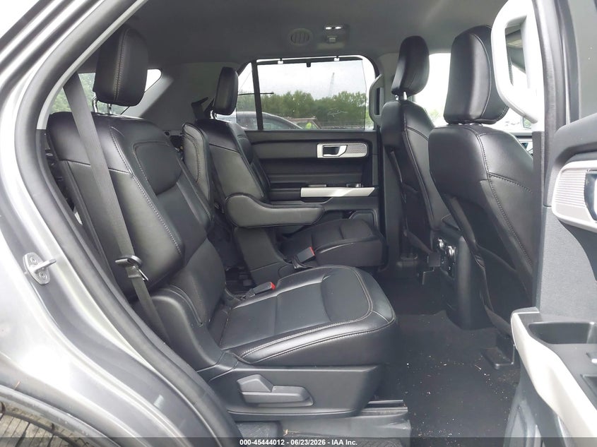 2021 FORD EXPLORER auction photo 8