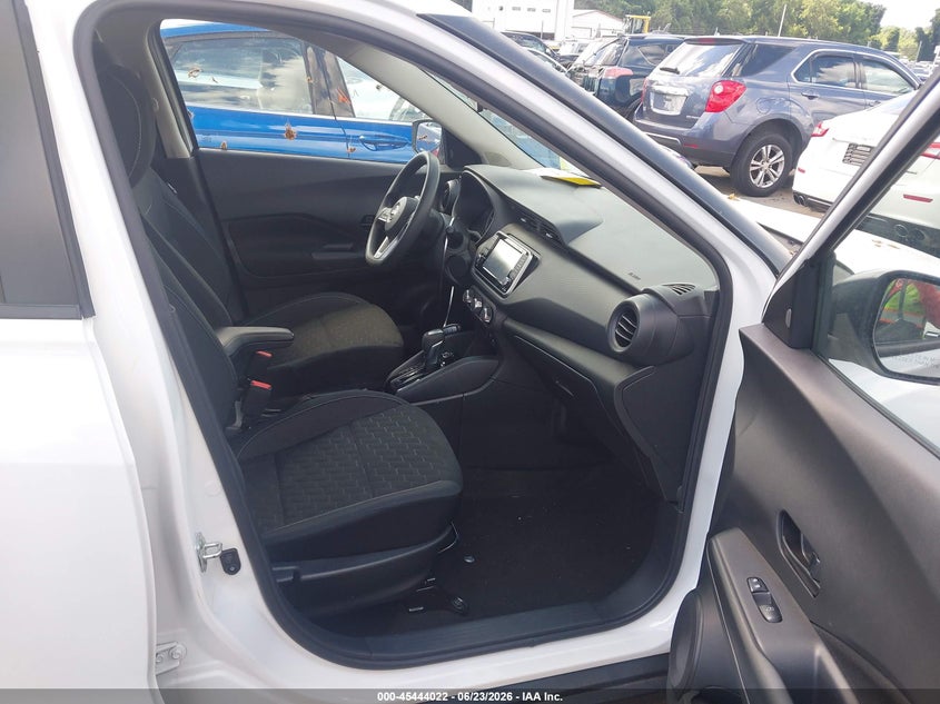 2022 NISSAN KICKS auction photo 5