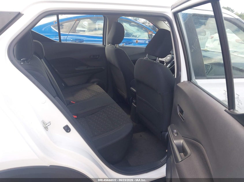 2022 NISSAN KICKS auction photo 8